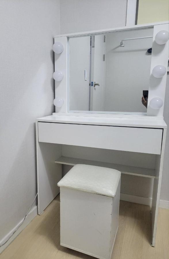 Newly Renovated 2 Bedroom Apartment #7 ソウル特別市 エクステリア 写真