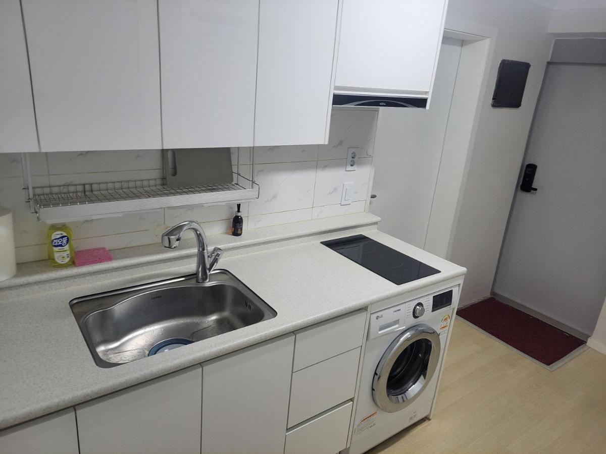 Newly Renovated 2 Bedroom Apartment #7 ソウル特別市 エクステリア 写真