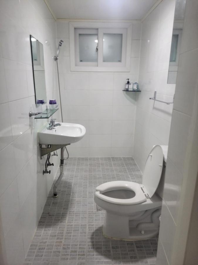 Newly Renovated 2 Bedroom Apartment #7 ソウル特別市 エクステリア 写真