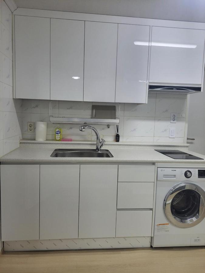 Newly Renovated 2 Bedroom Apartment #7 ソウル特別市 エクステリア 写真